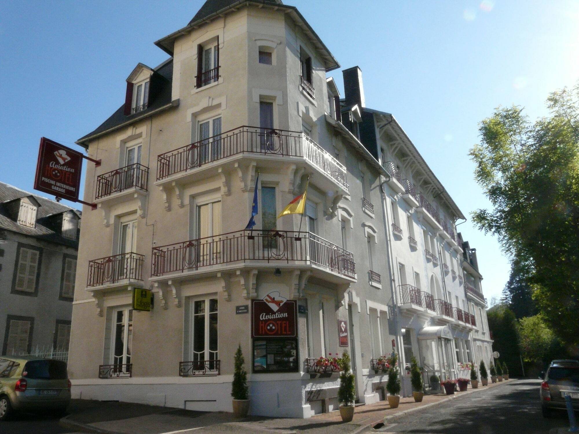 Hotel De L'Aviation La Bourboule Exteriör bild